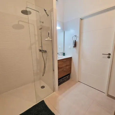 アパート Ayapi - Neuf 3 Etoiles Avec Terrasse Et Jardin - Bord De マルセイヤン