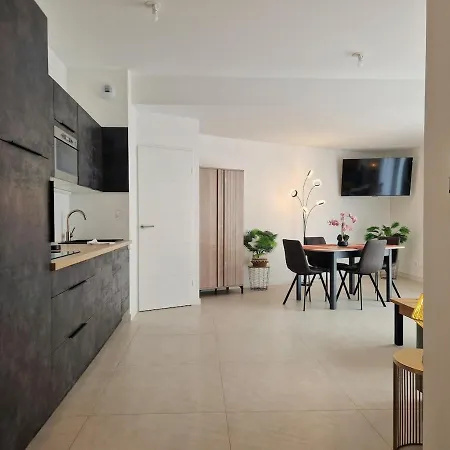 Apartment Ayapi - Neuf 3 Etoiles Avec Terrasse Et Jardin - Bord De *