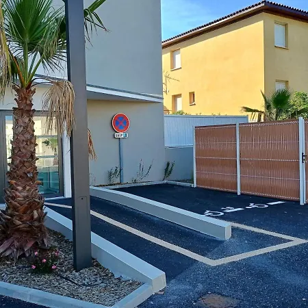 Ayapi - Neuf 3 Etoiles Avec Terrasse Et Jardin - Bord De Apartment